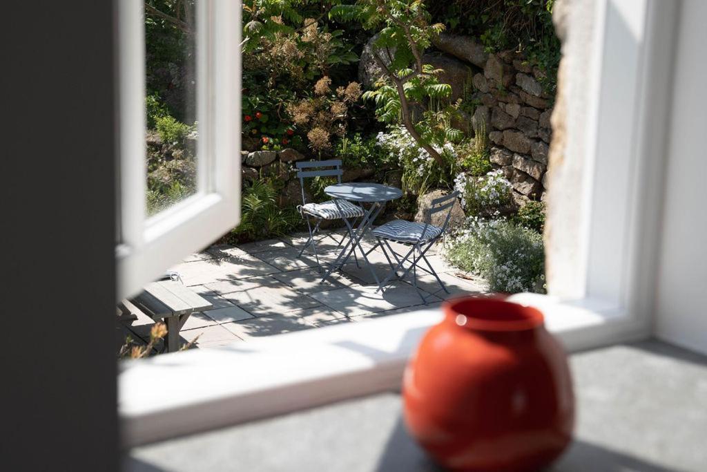 The Old Pilchard Works Bed and Breakfast Mousehole Exteriör bild